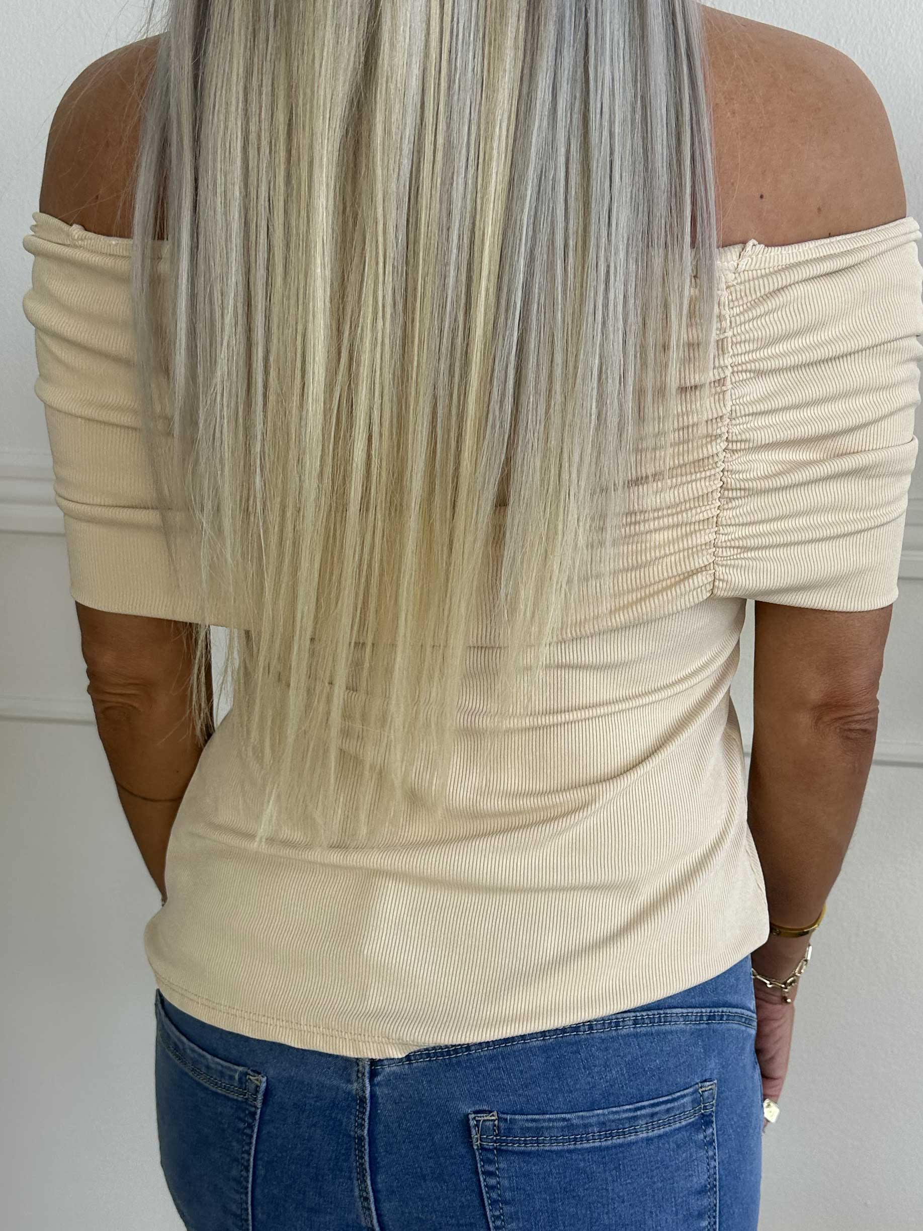 Hadiya - Sød off shoulder bluse